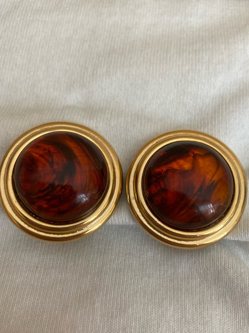 Earth Tone Dark Marbled Vintage Clip On Earrings